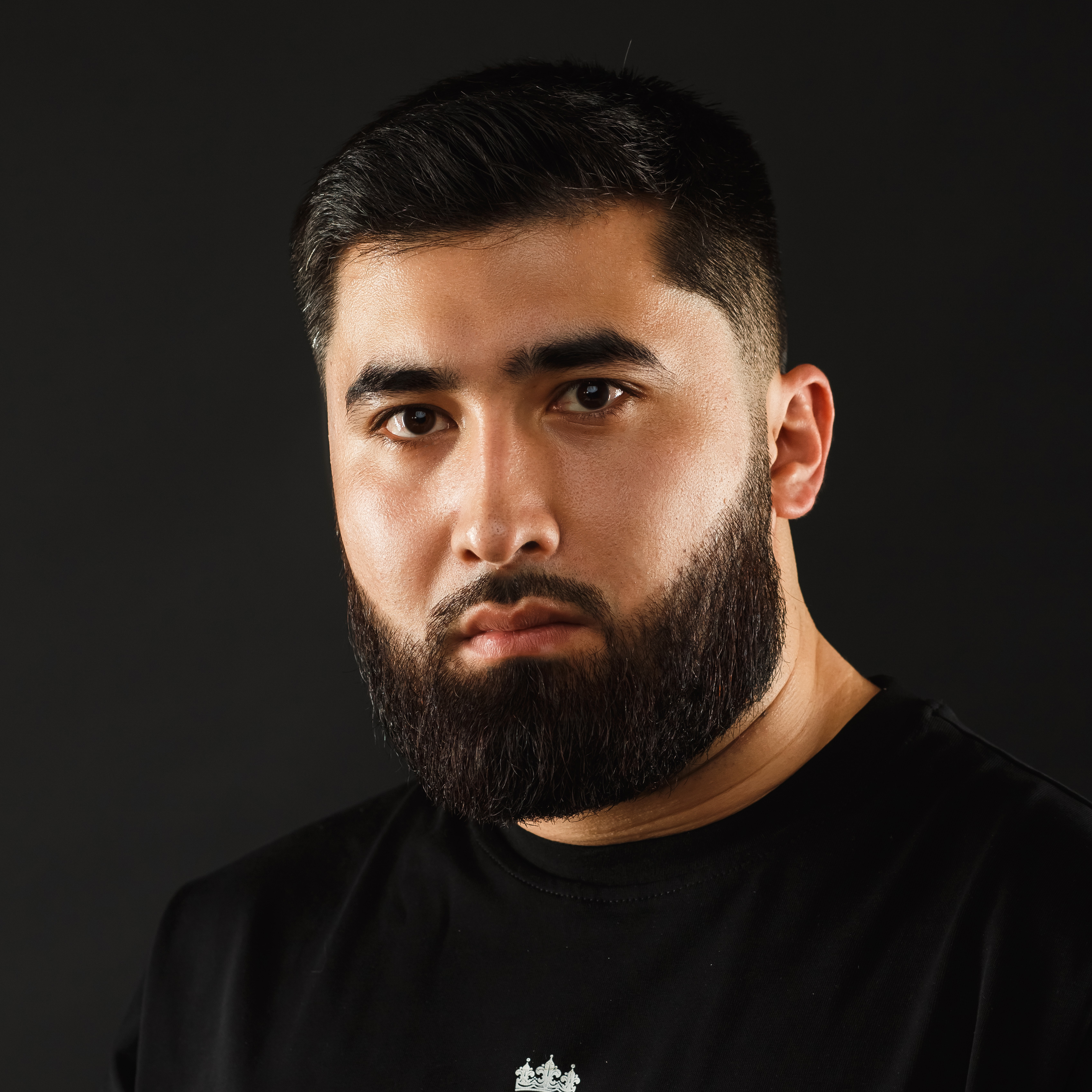 Данияр Максутов 